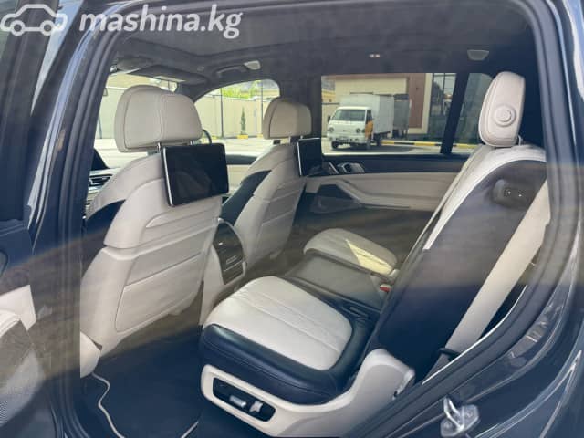 BMW X7 I (G07) M50i 4.4 AT 4WD