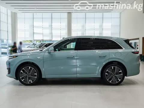 LiXiang L6 1.5hyb AT 4WD
