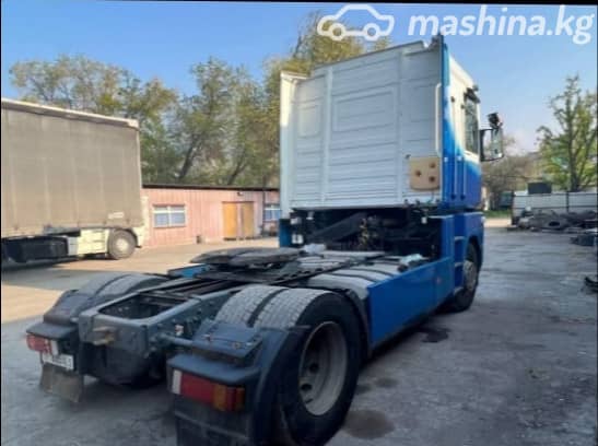 Renault Magnum