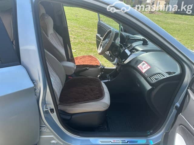 Hyundai Solaris I 1.4 MT