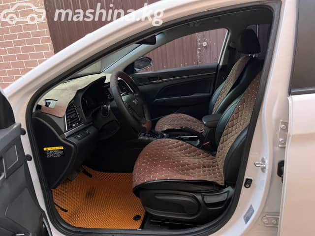 Hyundai Avante VI 1.6 AT