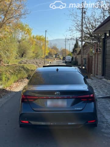 Toyota Avalon V 2.5hyb CVT