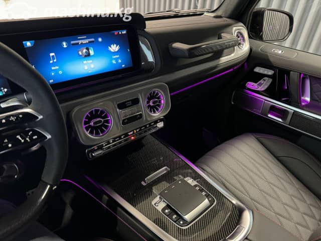 Mercedes-Benz G-Класс AMG II (W465) Рестайлинг 63 AMG 4.0 AT 4WD