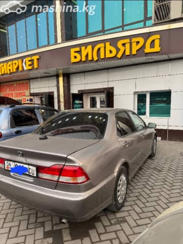 Honda Accord VI 1.8 AT
