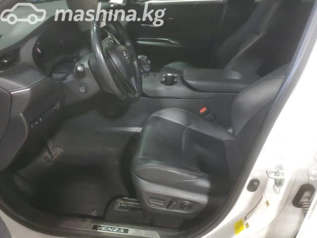 Toyota Venza II 2.5hyb CVT 4WD