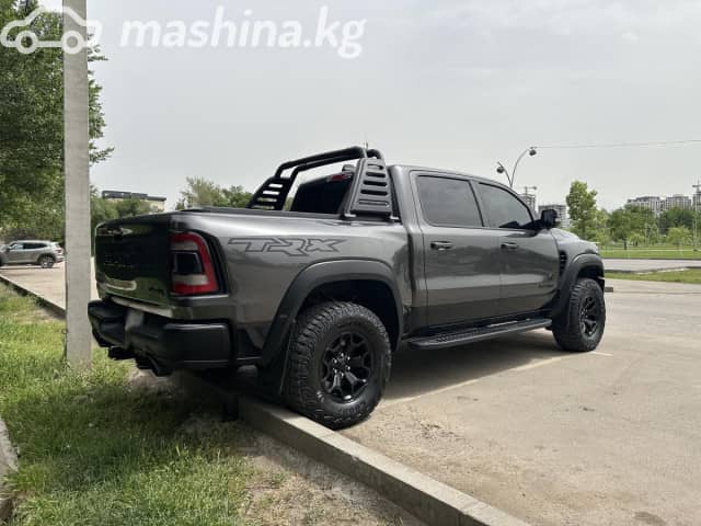 RAM 1500 V Mammoth 1000 6.2 AT 4WD