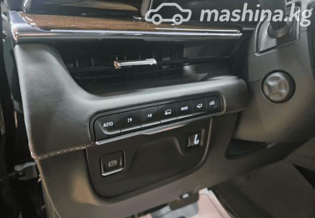 Cadillac Escalade V ESV 6.2 AT 4WD