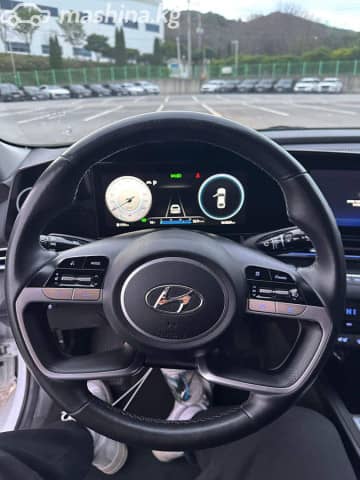Hyundai Avante VII 1.6hyb AMT