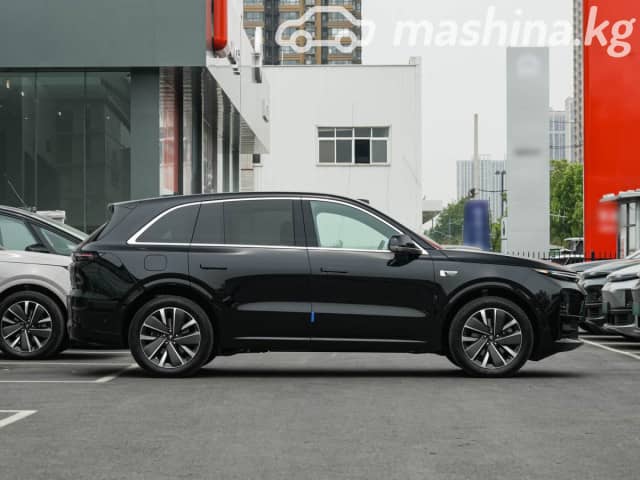LiXiang L6 1.5hyb AT 4WD