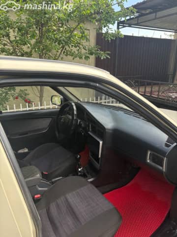 Daewoo Nexia I Рестайлинг 1.5 MT