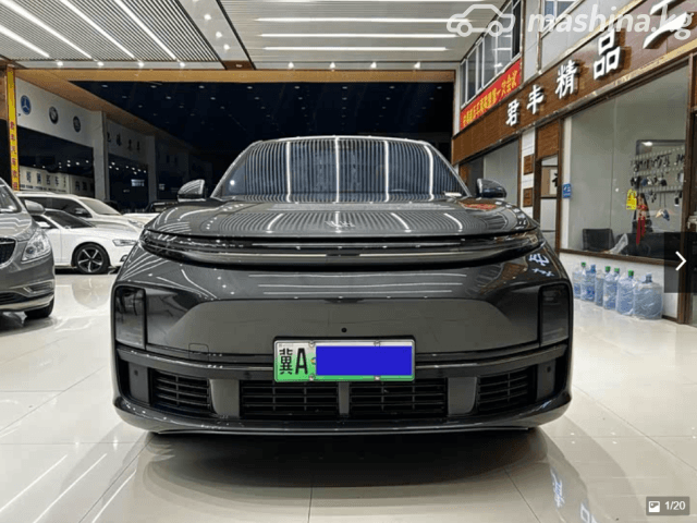 LiXiang L7 Рестайлинг 1.5hyb AT 4WD