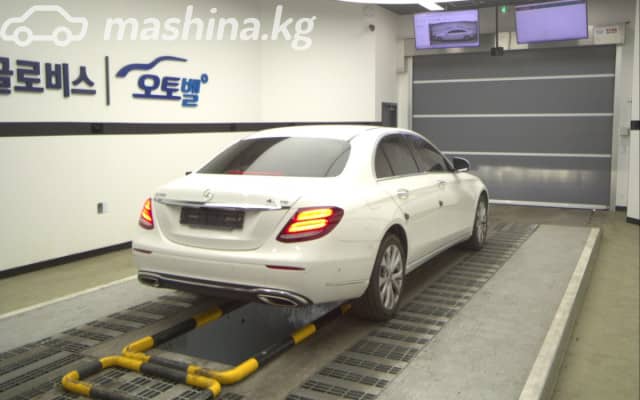 Mercedes-Benz E-Класс V (W213, S213, C238) 300 2.0 AT 4WD