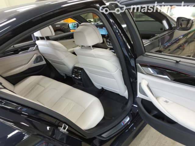 BMW 5 серии VII (G30/G31) Рестайлинг M550i xDrive 4.4 AT 4WD