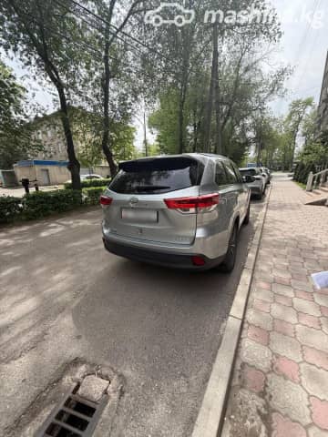 Toyota Highlander III (U50) Рестайлинг 3.5 AT 4WD