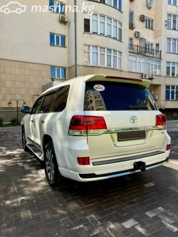 Toyota Land Cruiser 200 Series Рестайлинг 2 4.6 AT 4WD