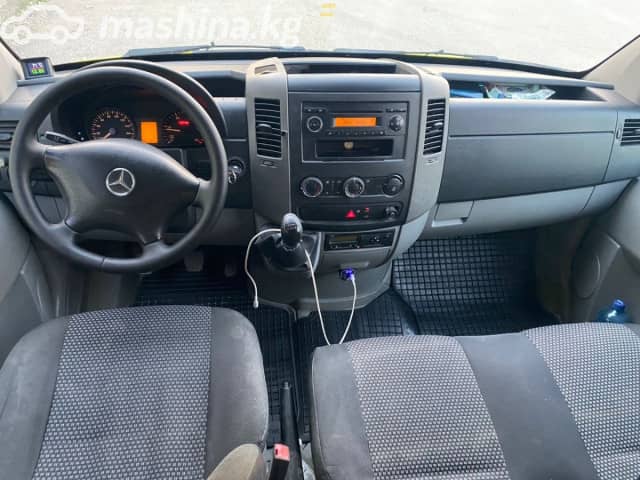 Mercedes-Benz Фургон (4х2)