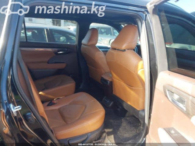 Toyota Highlander IV (U70) 2.5hyb AT 4WD