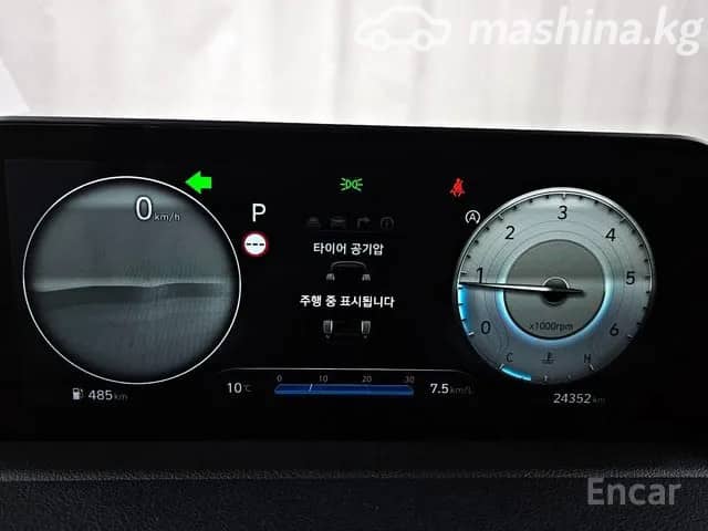 Hyundai Staria 2.2d AT 4WD