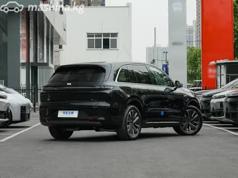 LiXiang L6 1.5hyb AT 4WD