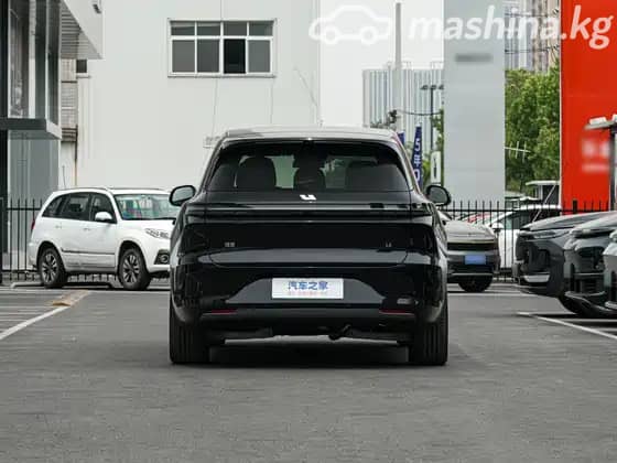 LiXiang L6 1.5hyb AT 4WD