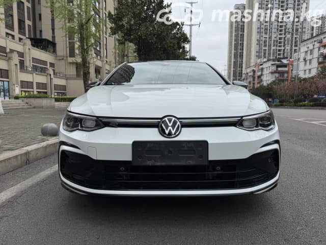 Volkswagen Golf VIII 1.4 AT