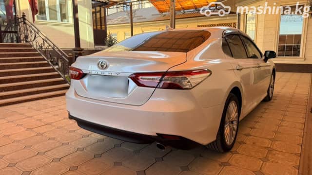Toyota Camry VIII (XV70) 2.5 AT