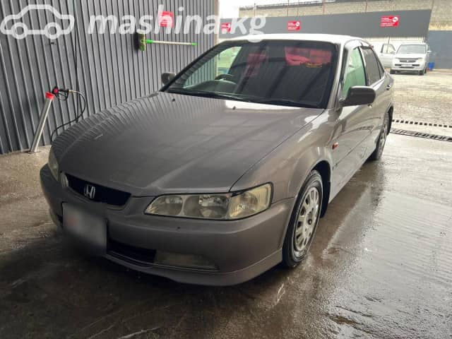 Honda Accord VI 1.8 AT