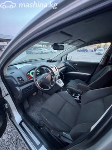 Toyota Corolla Verso I Рестайлинг 1.8 MT