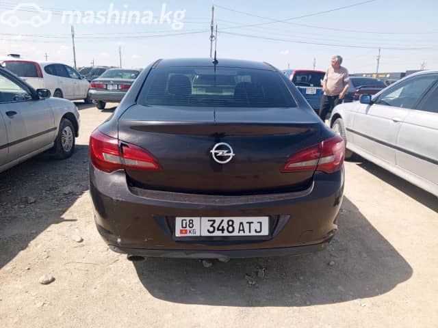 Opel Astra J Рестайлинг 1.6 AT
