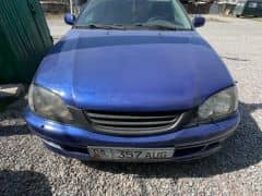 Toyota Avensis I 1.6 MT