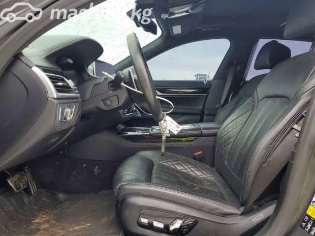 BMW 7 серии VI (G11/G12) Рестайлинг 750i xDrive 4.4 AT 4WD