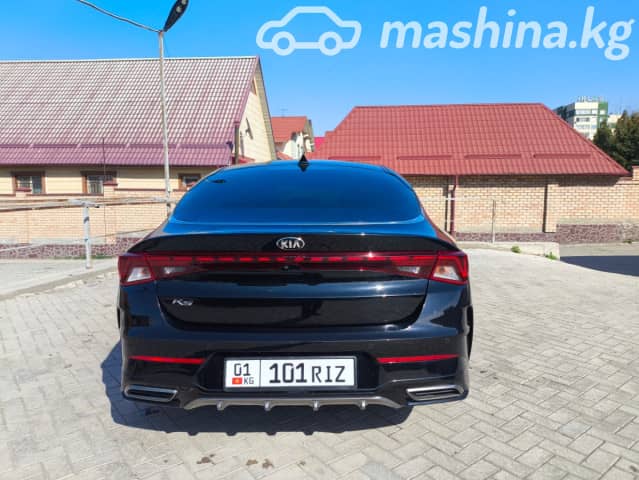 Kia K5 III 2.0 AT