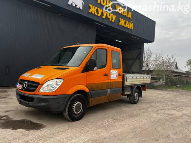 Mercedes-Benz Бортовой (4х2)