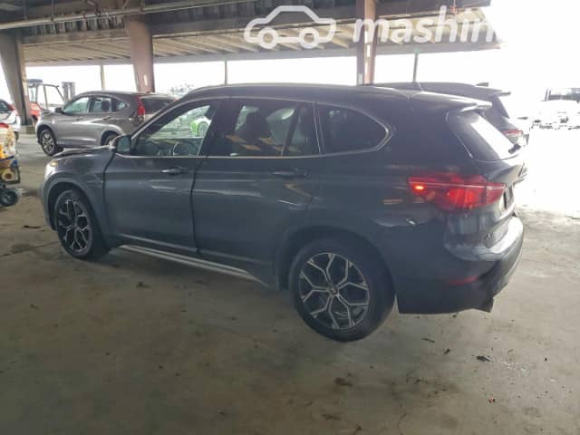 BMW X1 II (F48) Рестайлинг 28i xDrive 2.0 AT 4WD