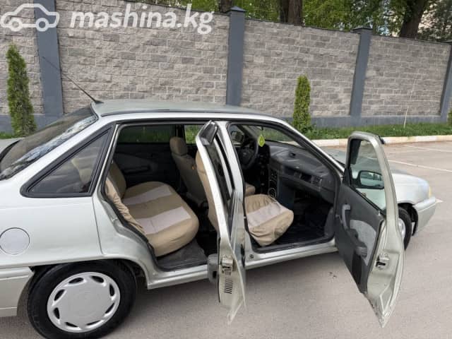 Daewoo Nexia I 1.5 MT