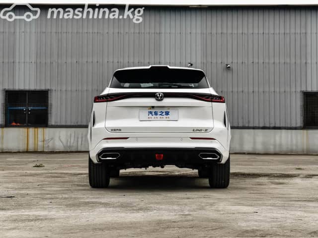 Changan UNI-Z iDD 1.5hyb CVT