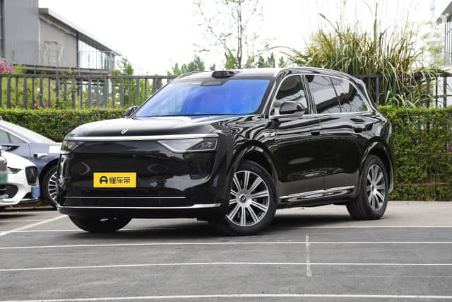 Aito M8 1.5hyb AT 4WD
