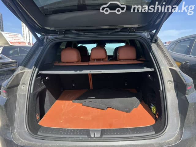 LiXiang L6 1.5hyb AT 4WD