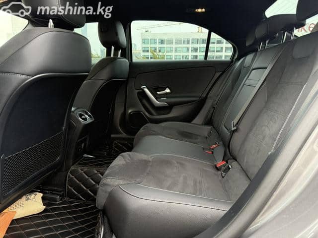 Mercedes-Benz A-Класс IV (W177) Рестайлинг 200 Long 1.3 AMT