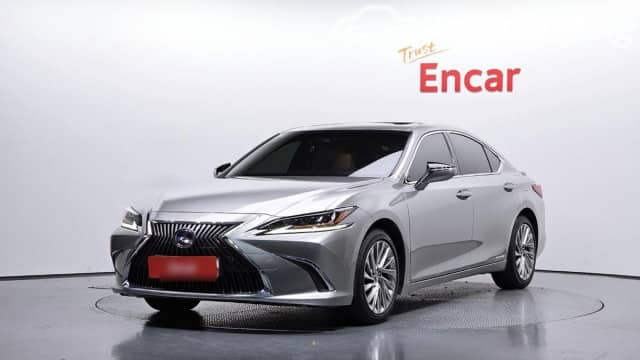 Lexus ES VII 300h 2.5hyb CVT