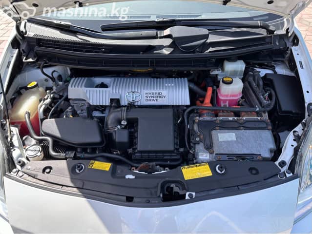 Toyota Prius III (XW30) 1.8hyb AT