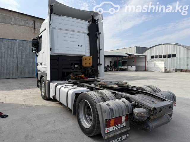 Mercedes-Benz 4x2