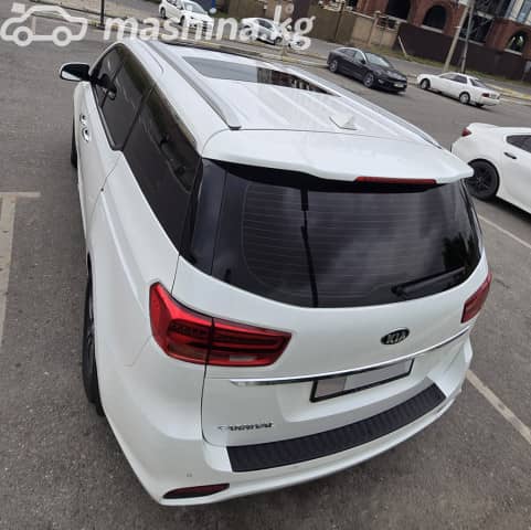 Kia Carnival III 2.2d AT