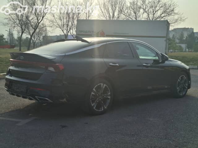Kia K5 III LPi 2.0 AT