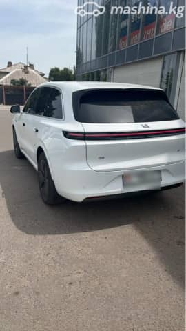 LiXiang L6 1.5hyb AT 4WD