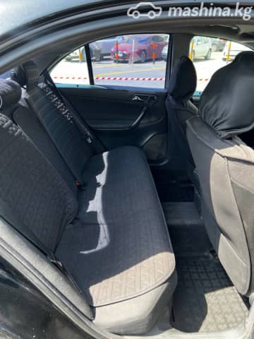 Mercedes-Benz C-Класс II (W203) 200 2.0 AT