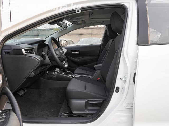 Toyota Corolla XI (E160, E170) Рестайлинг 2 Axio 1.5 CVT