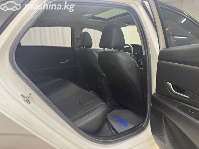 Hyundai Elantra VII (CN7) 1.6 AT