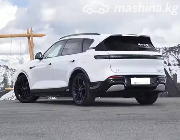 Voyah Free I Рестайлинг 318 1.5hyb AT 4WD