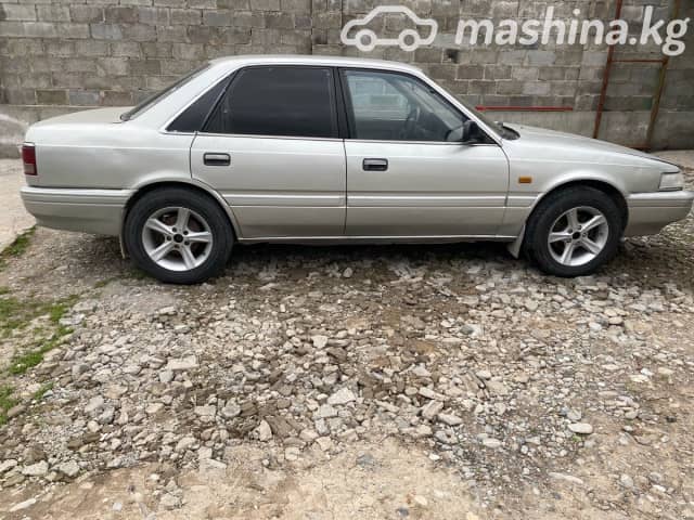 Mazda 626 III (GD) 1.8 MT